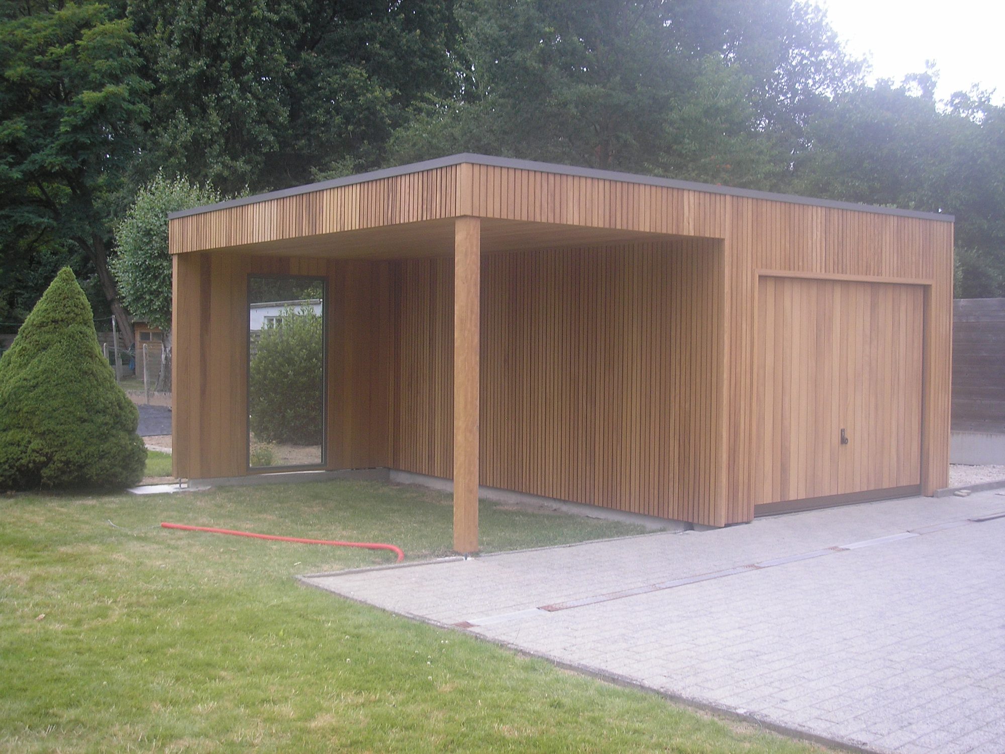 Moderne houten garage