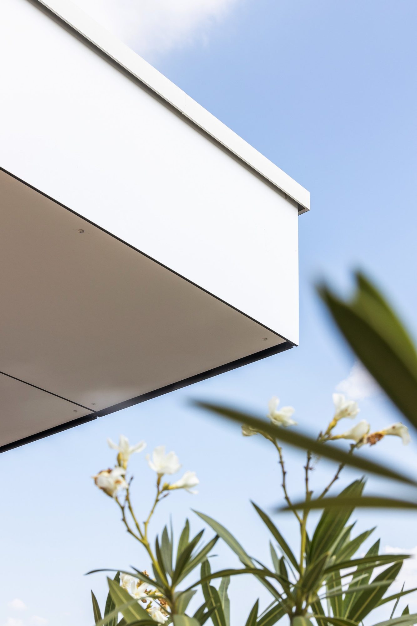 Bandeau en Trespa blanc