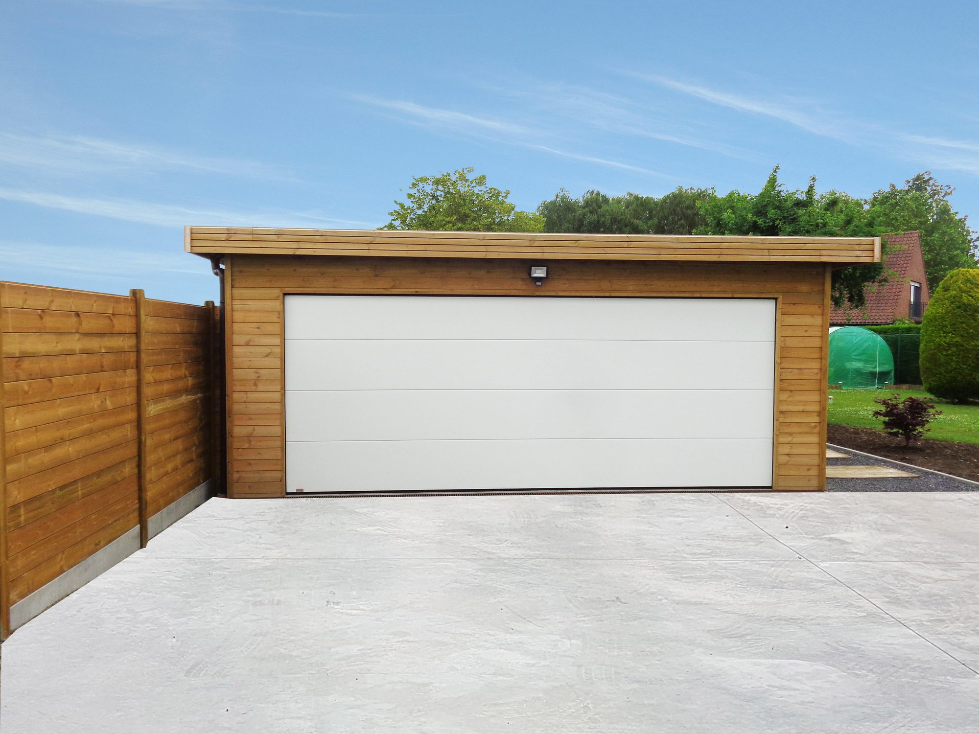 Garage moderne en bois