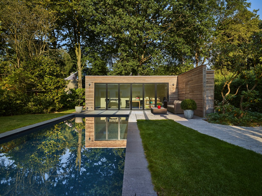 Modern poolhouse