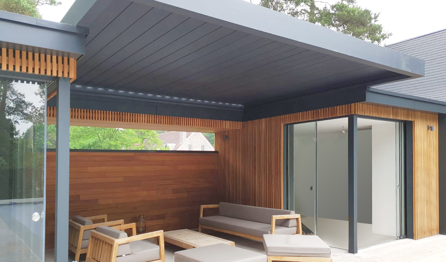 Renson Algarve Terrasoverkapping bij Poolhouse