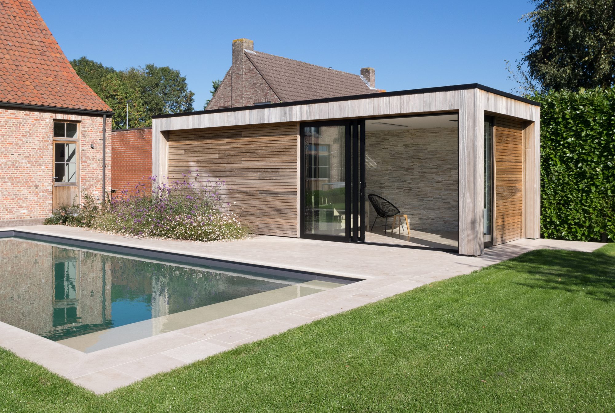 Annexe Moderne en Bois et Aluminium