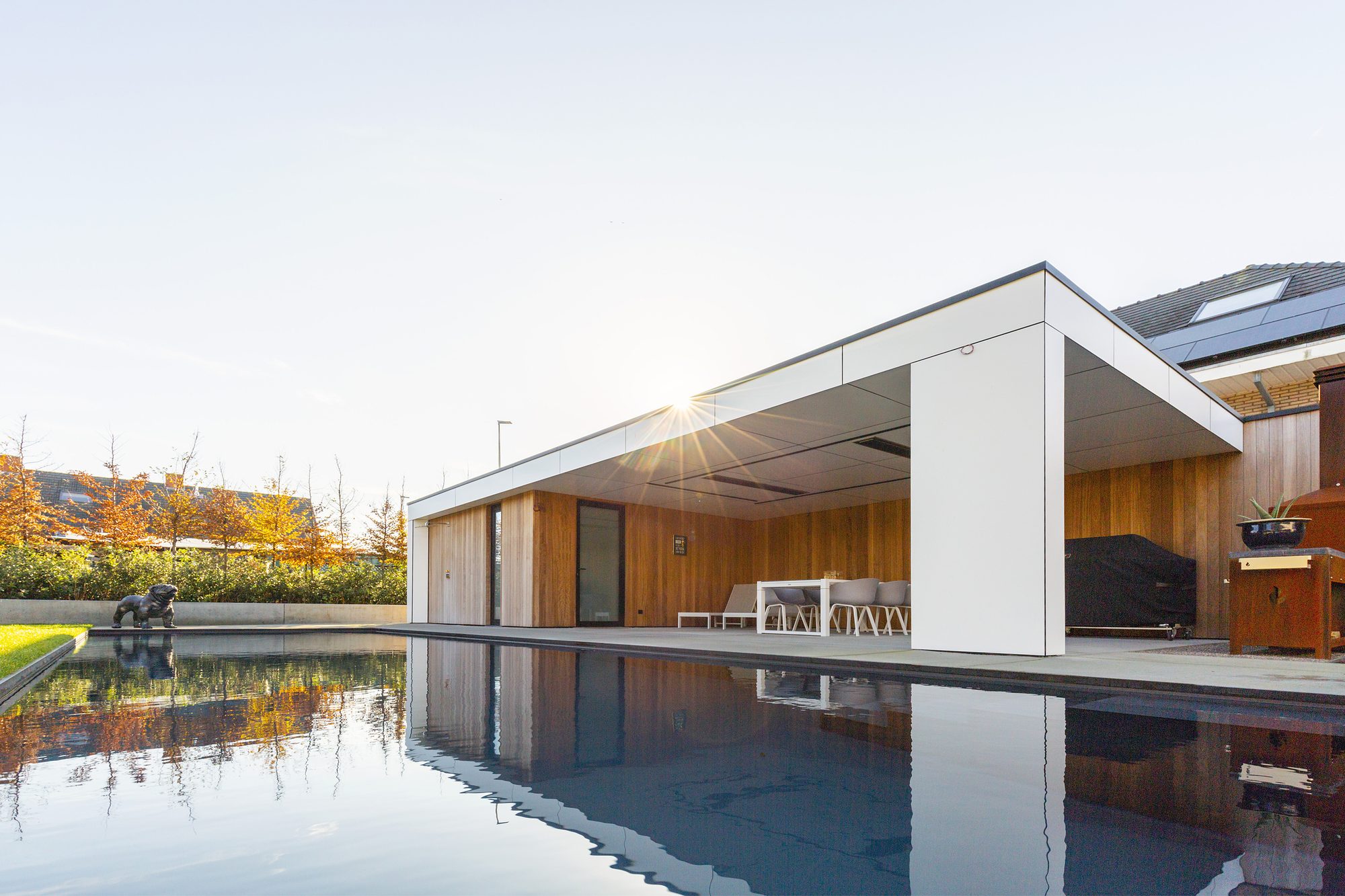 Pool house en Trespa blanc