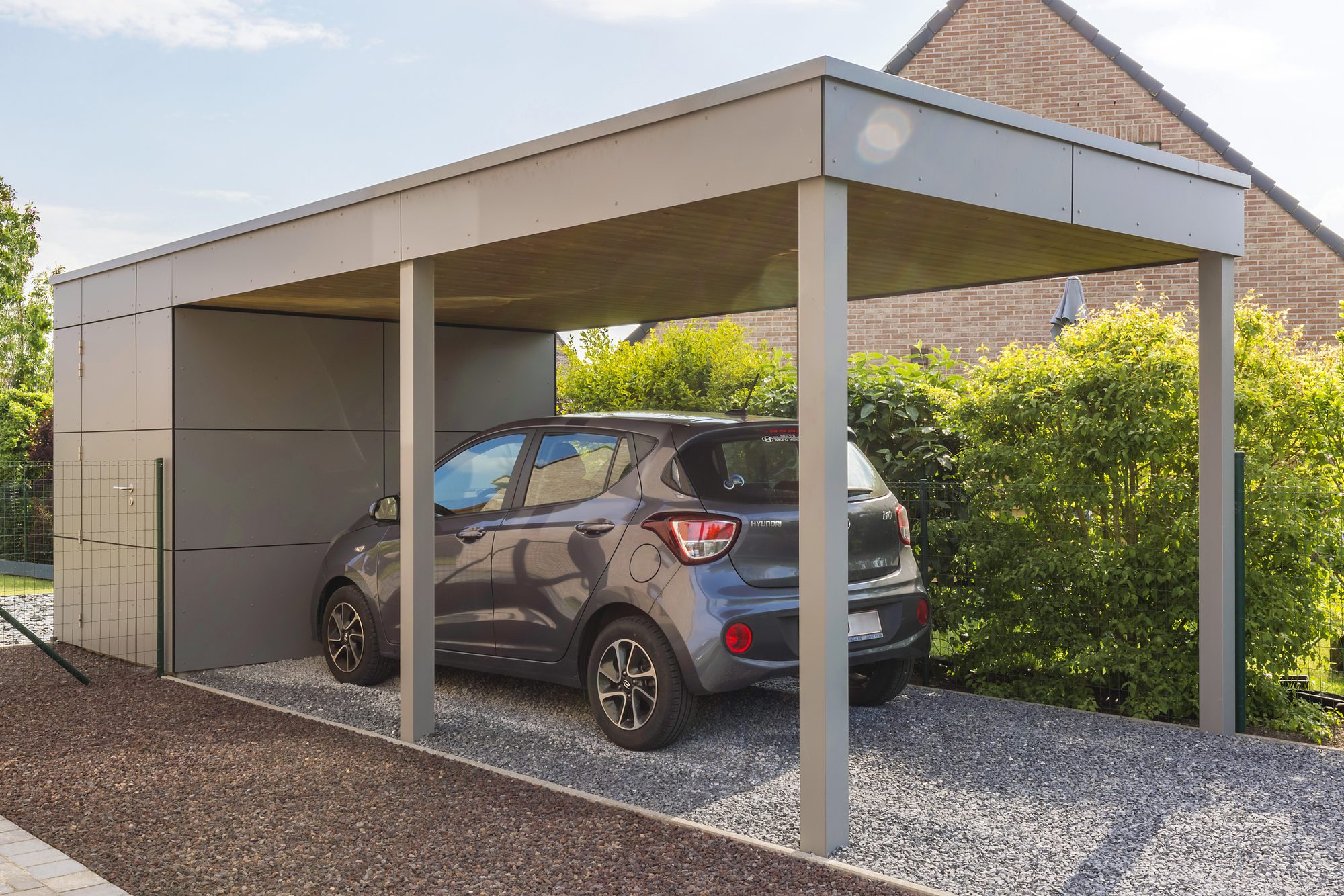Losstaande Moderne Carport in Trespa met berging