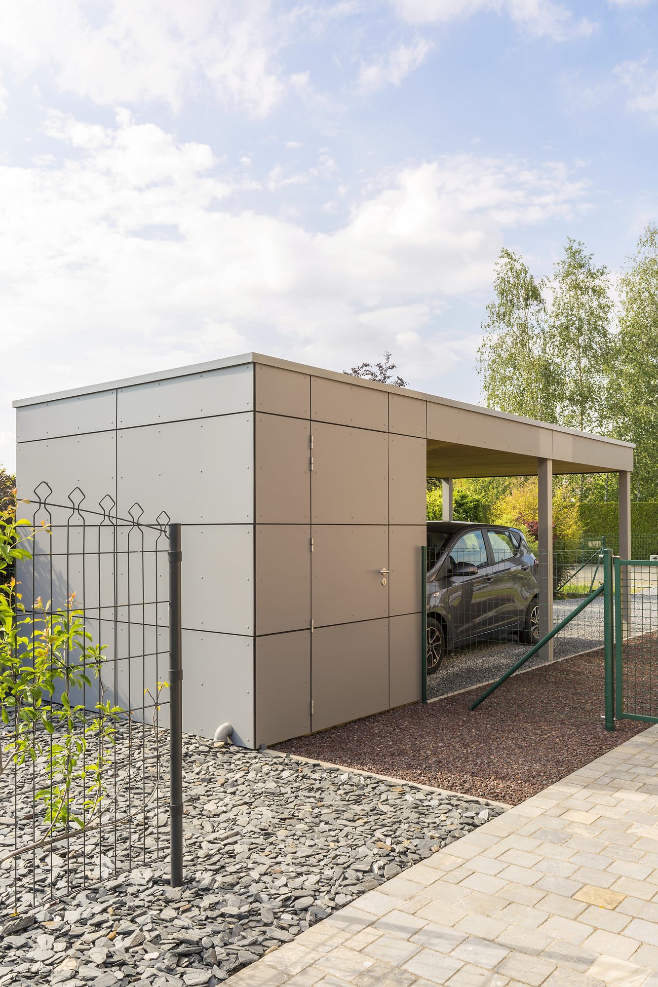 Carport in gevezen Trespa