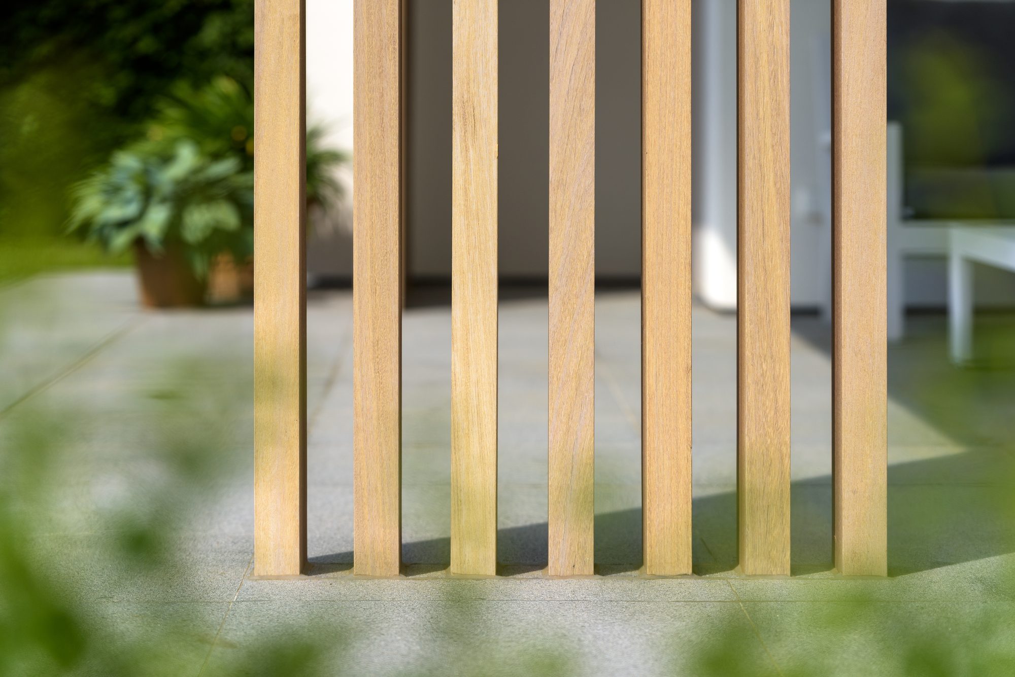 Verticale Iroko Sierpalen