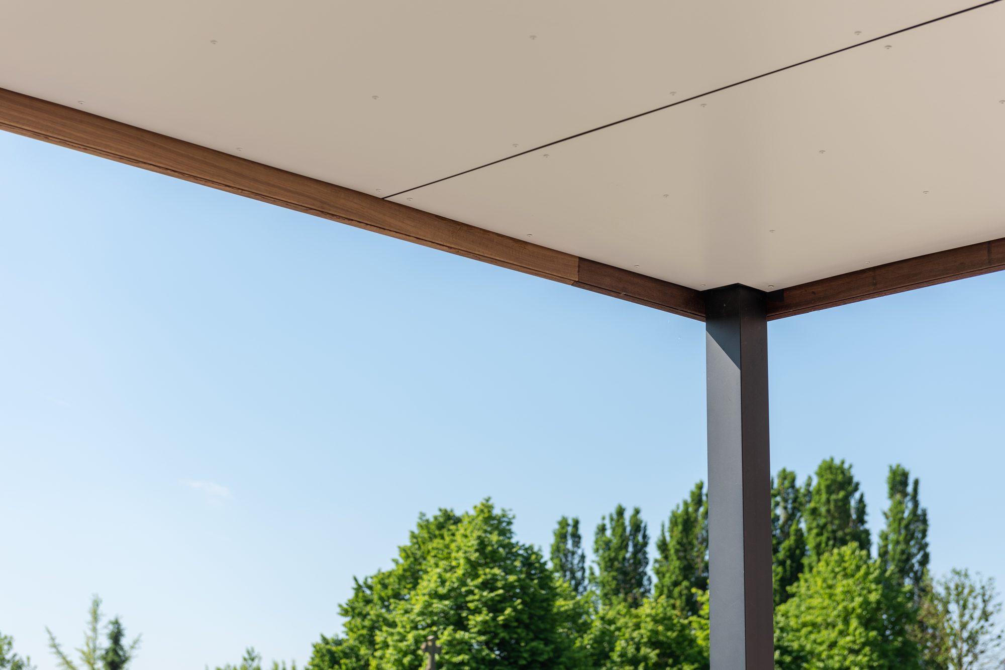 Plafond en Trespa