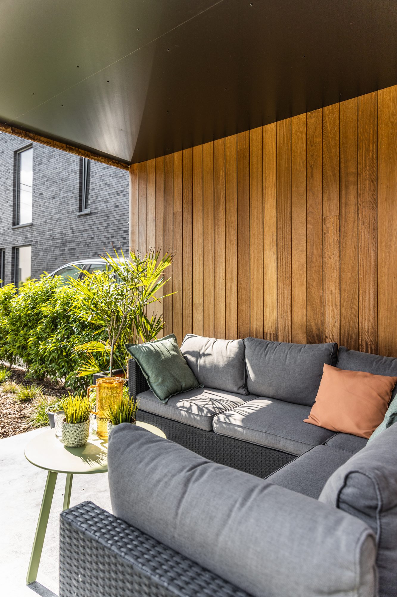 Zithoek modern tuinhuis