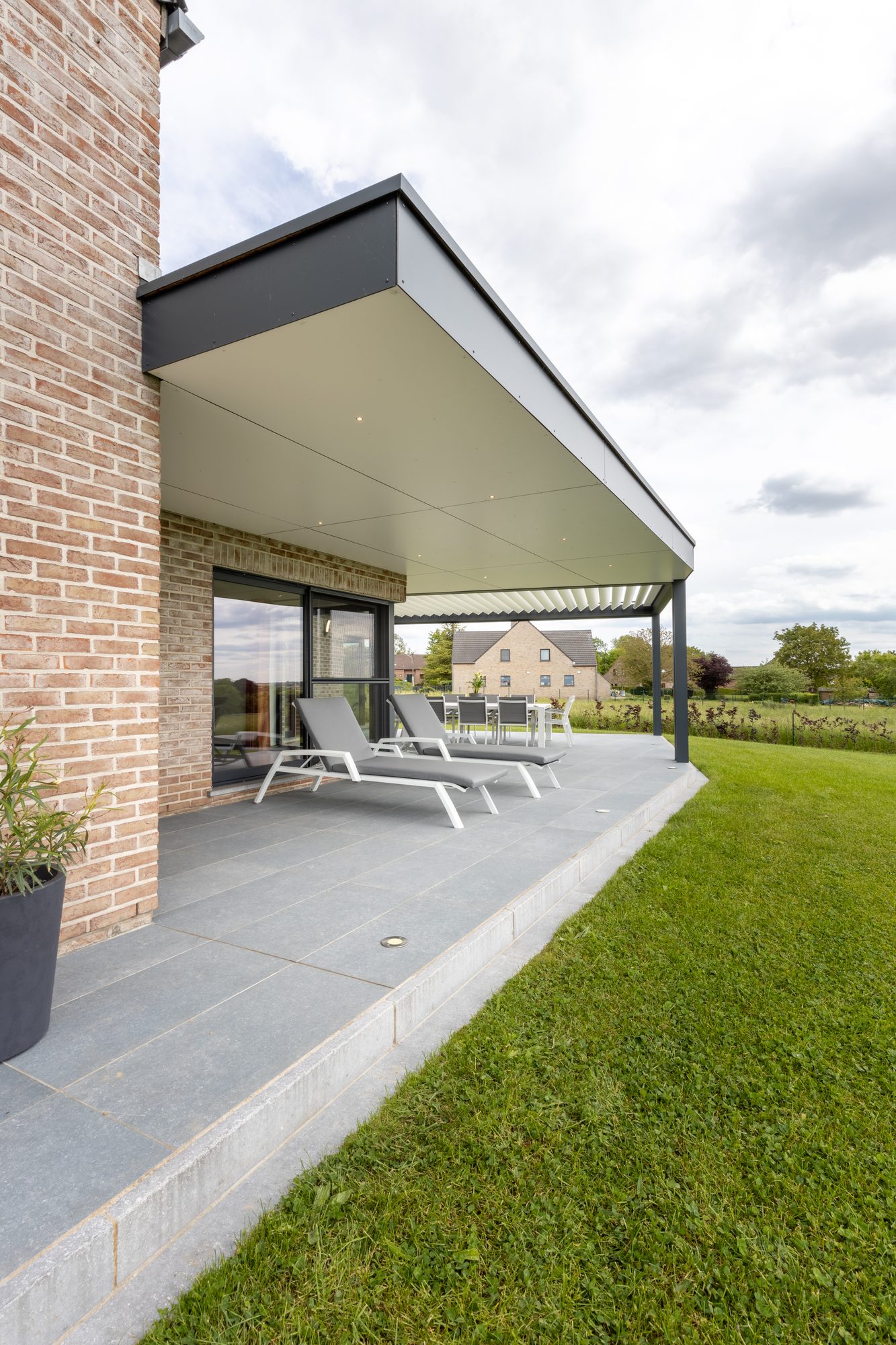 Pergola en Trespa visé