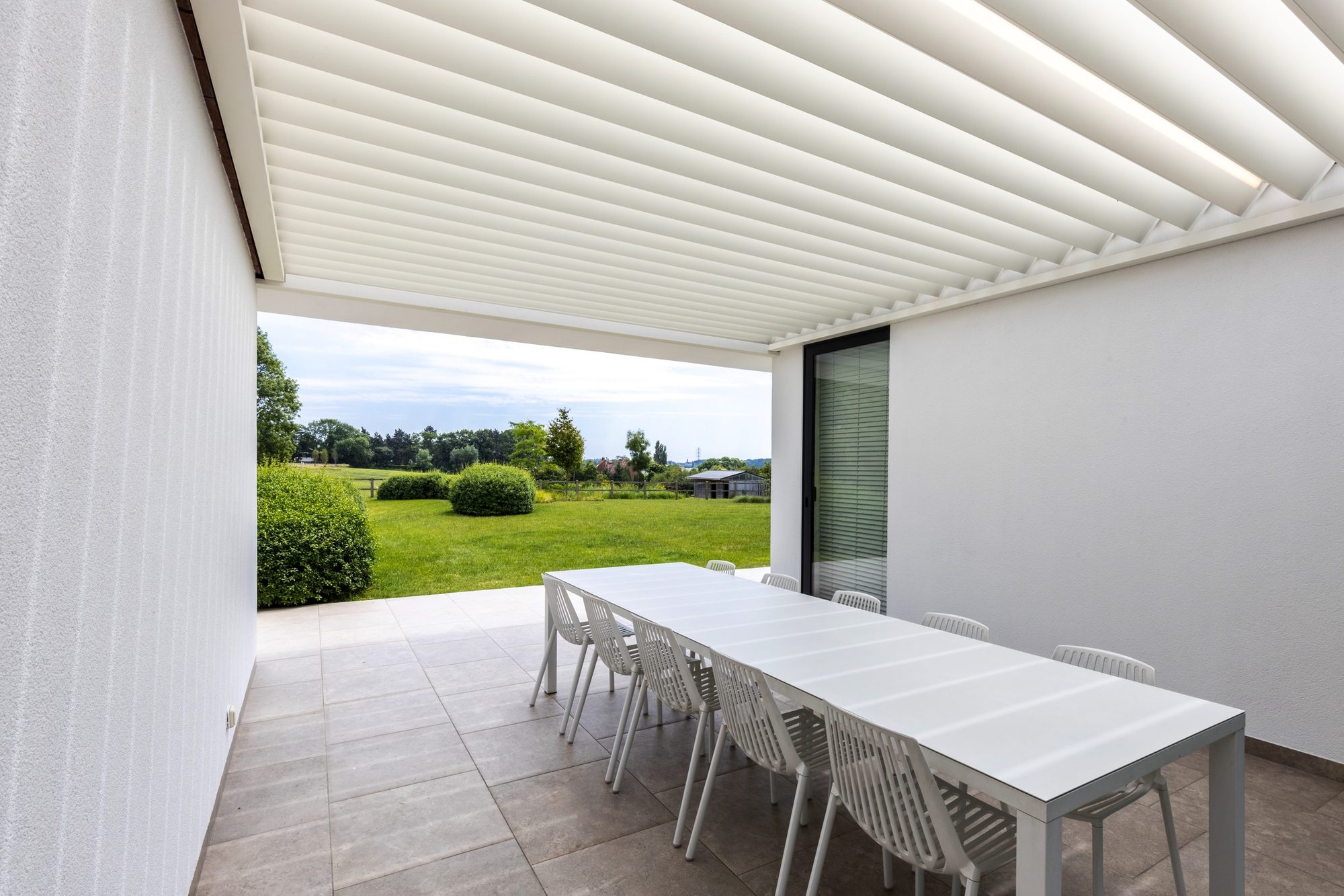 Toit de terrasse bioclimatique Renson Algarve