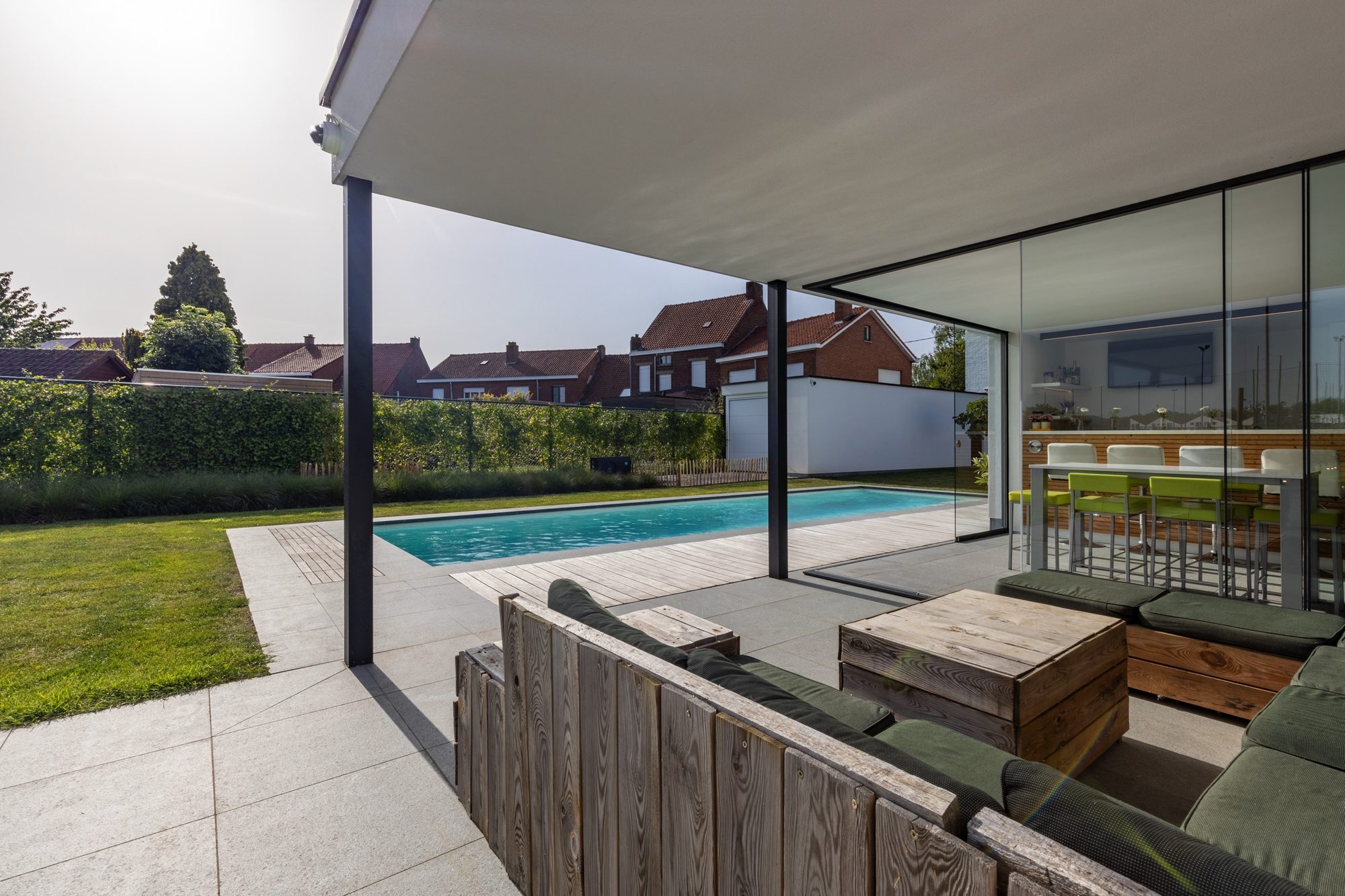 Pool house avec avancée