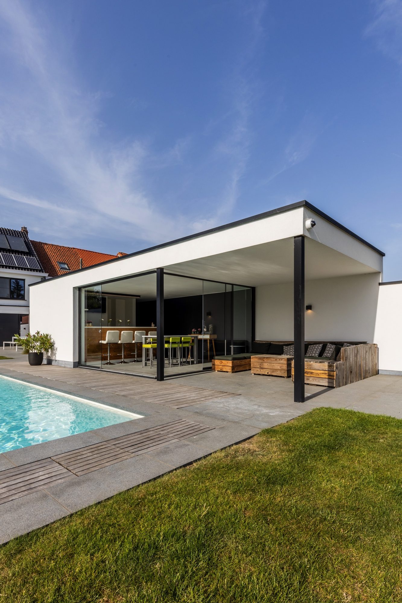 Pool house avec auvent