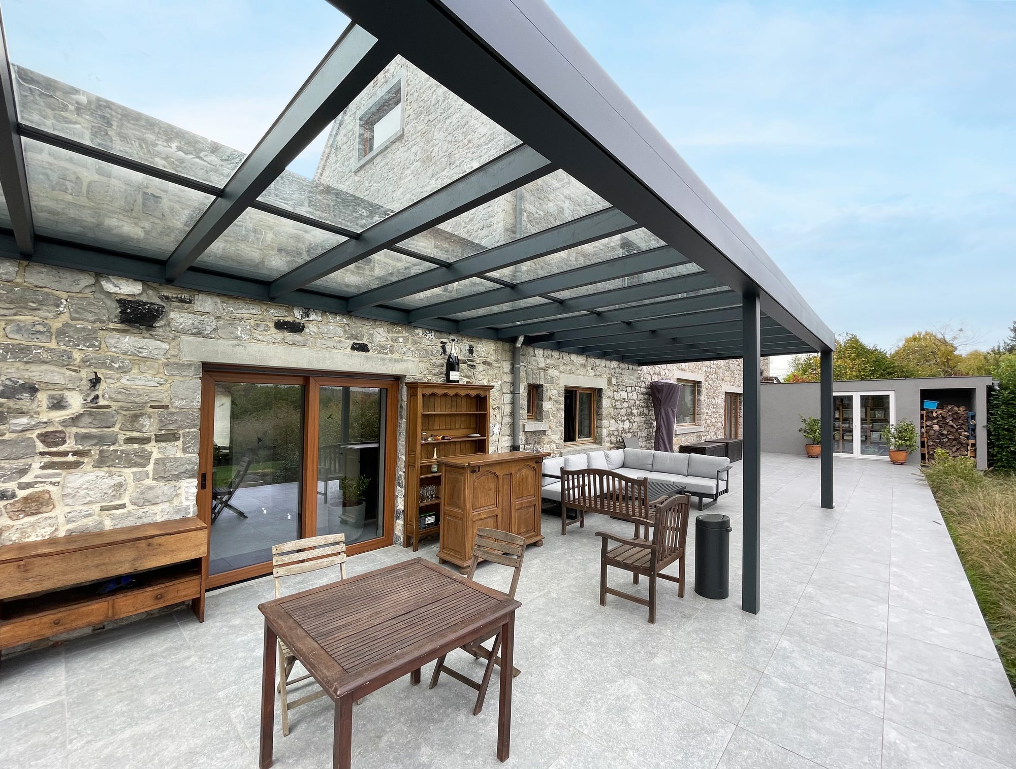Klassieke aluminium pergola met glas
