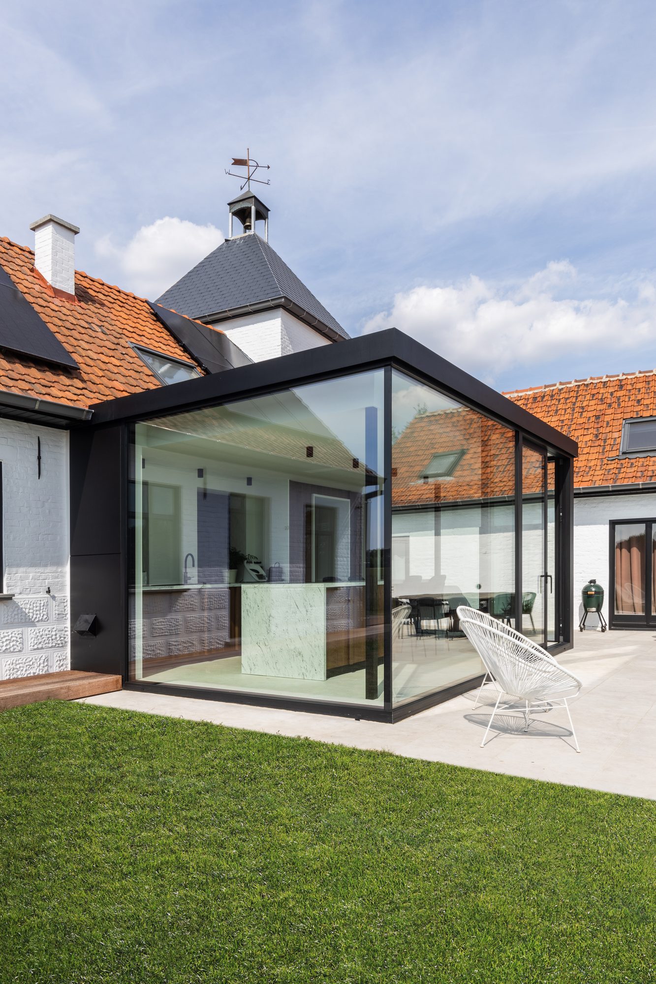 Uitbouw met Trespa wand