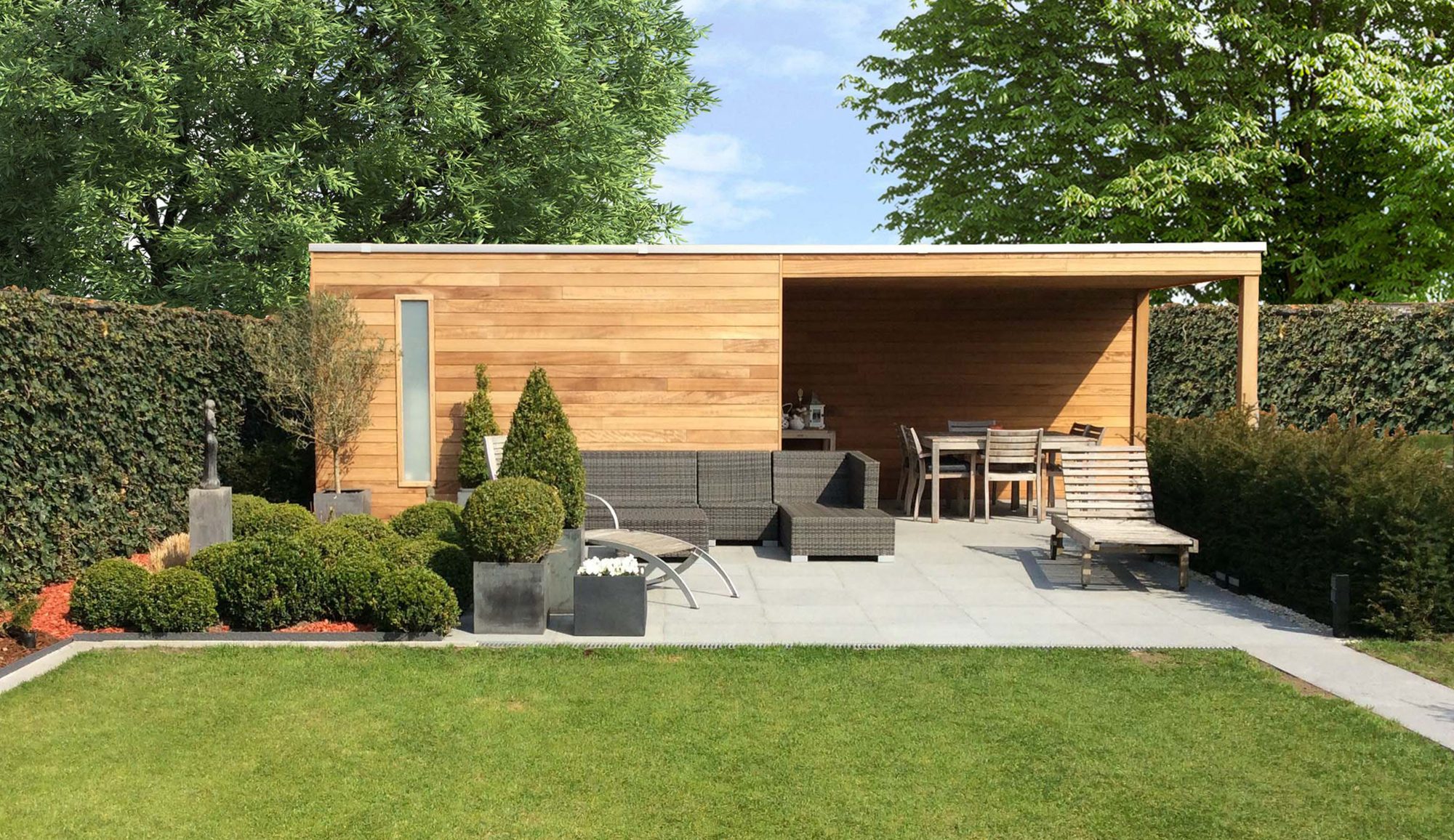 Tuinhuis met overkapping