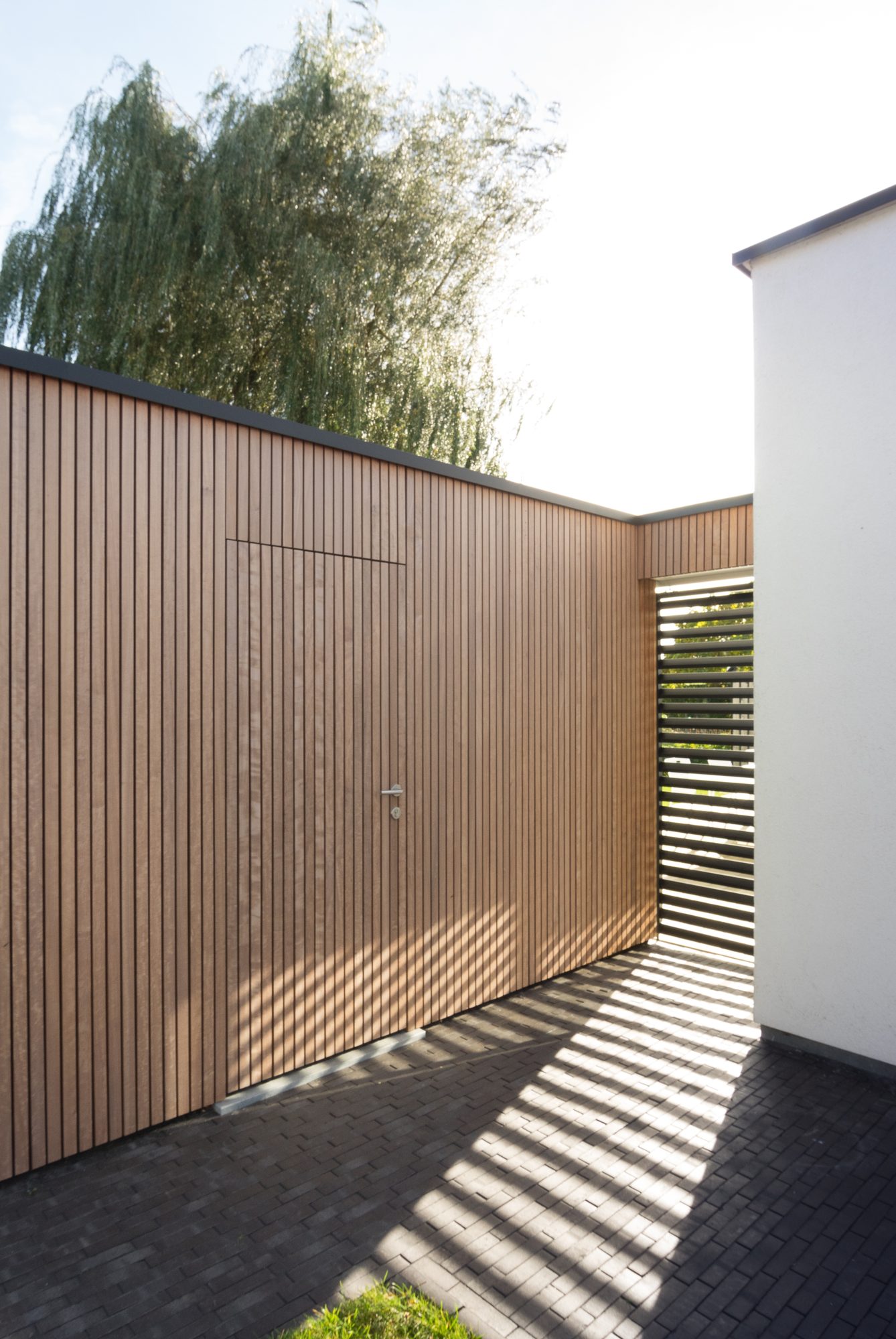 Wand in tropisch hardhout