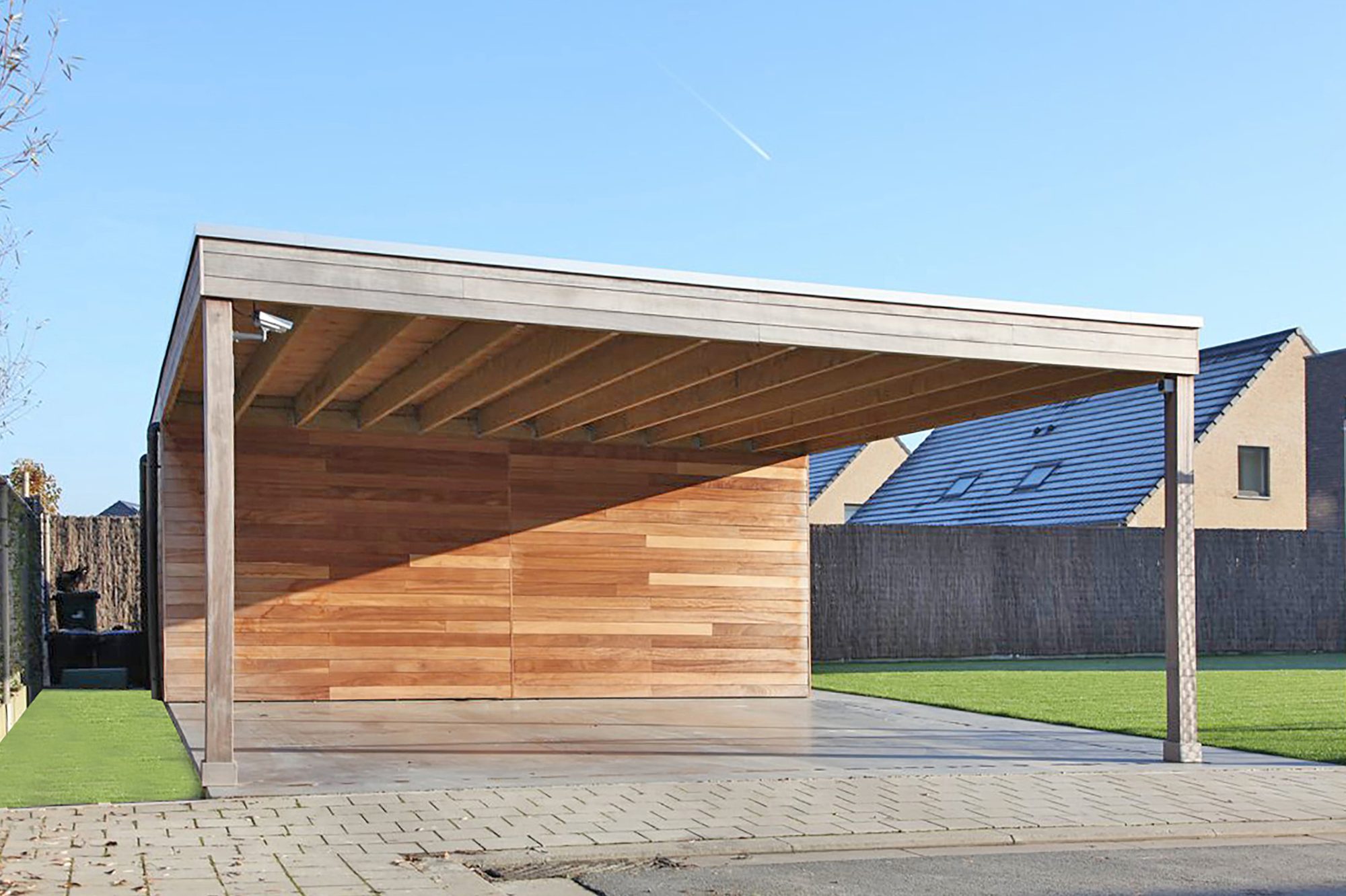 Dubbele carport in hardhout met aparte berging