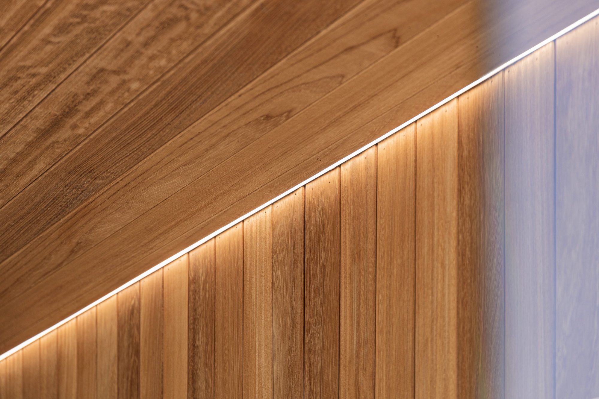 Poolhouse met LED-strip