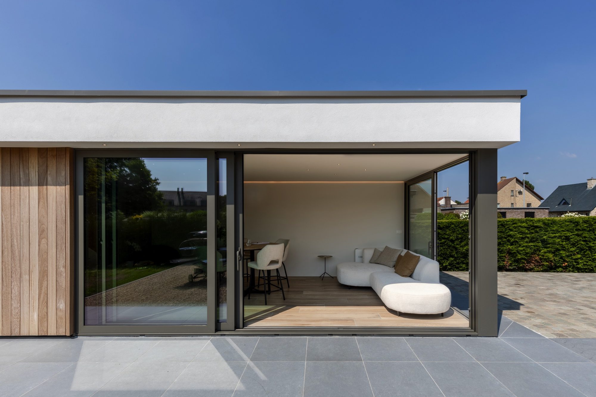 Bureau de jardin lumineux
