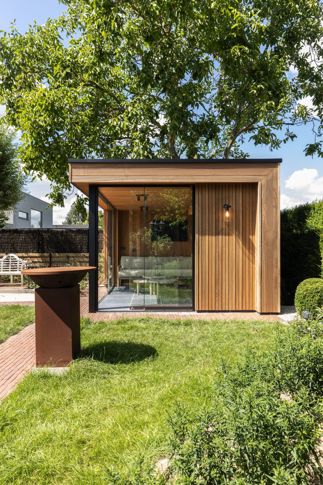 Houten tuinkamer in iroko