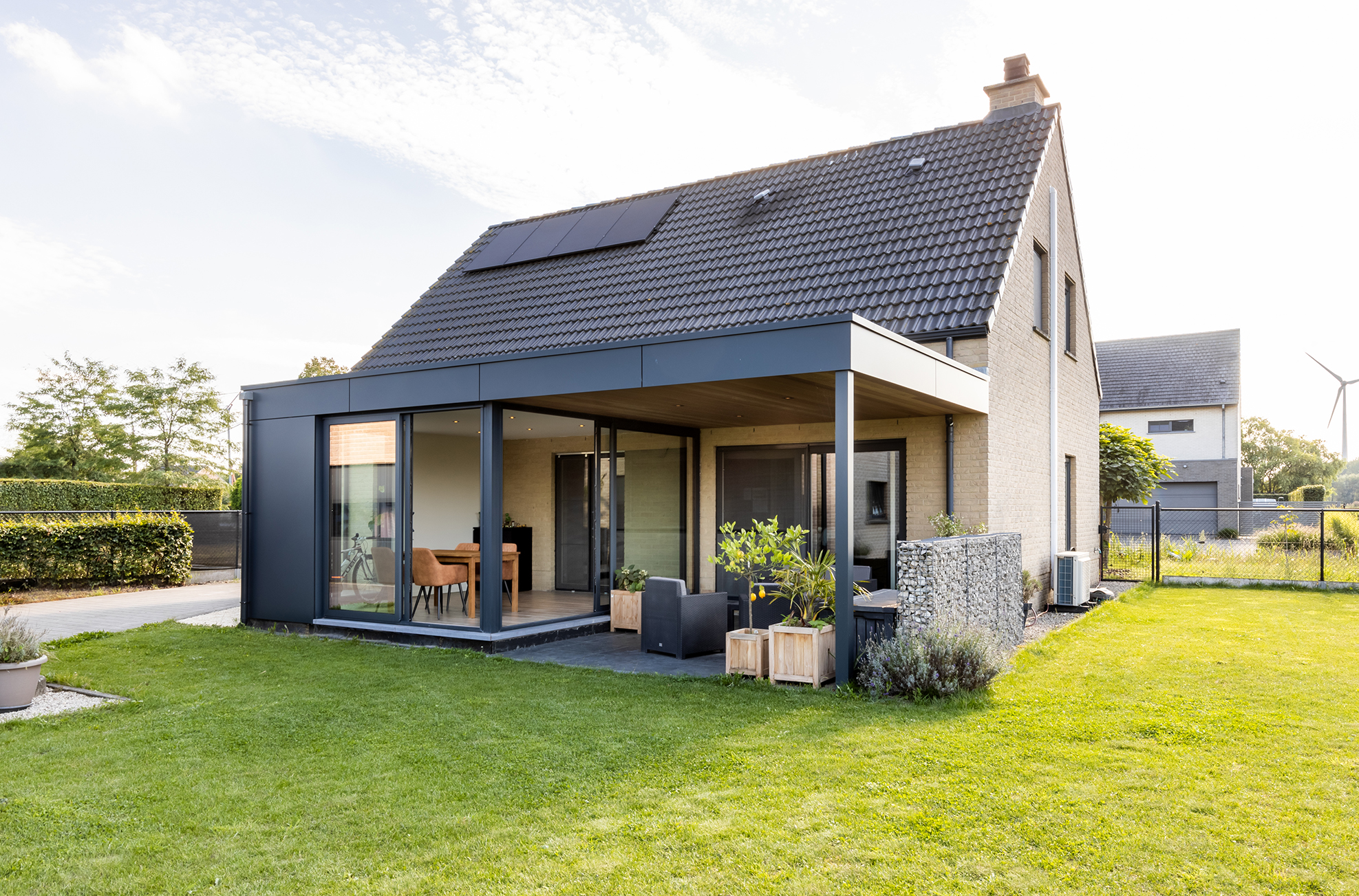 Véranda avec pergola moderne