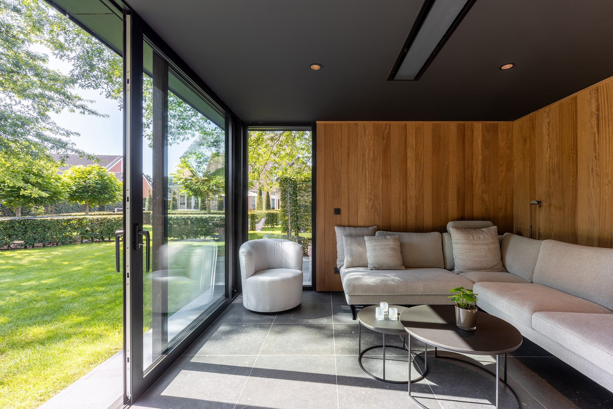 Interieur pavillon de jardin