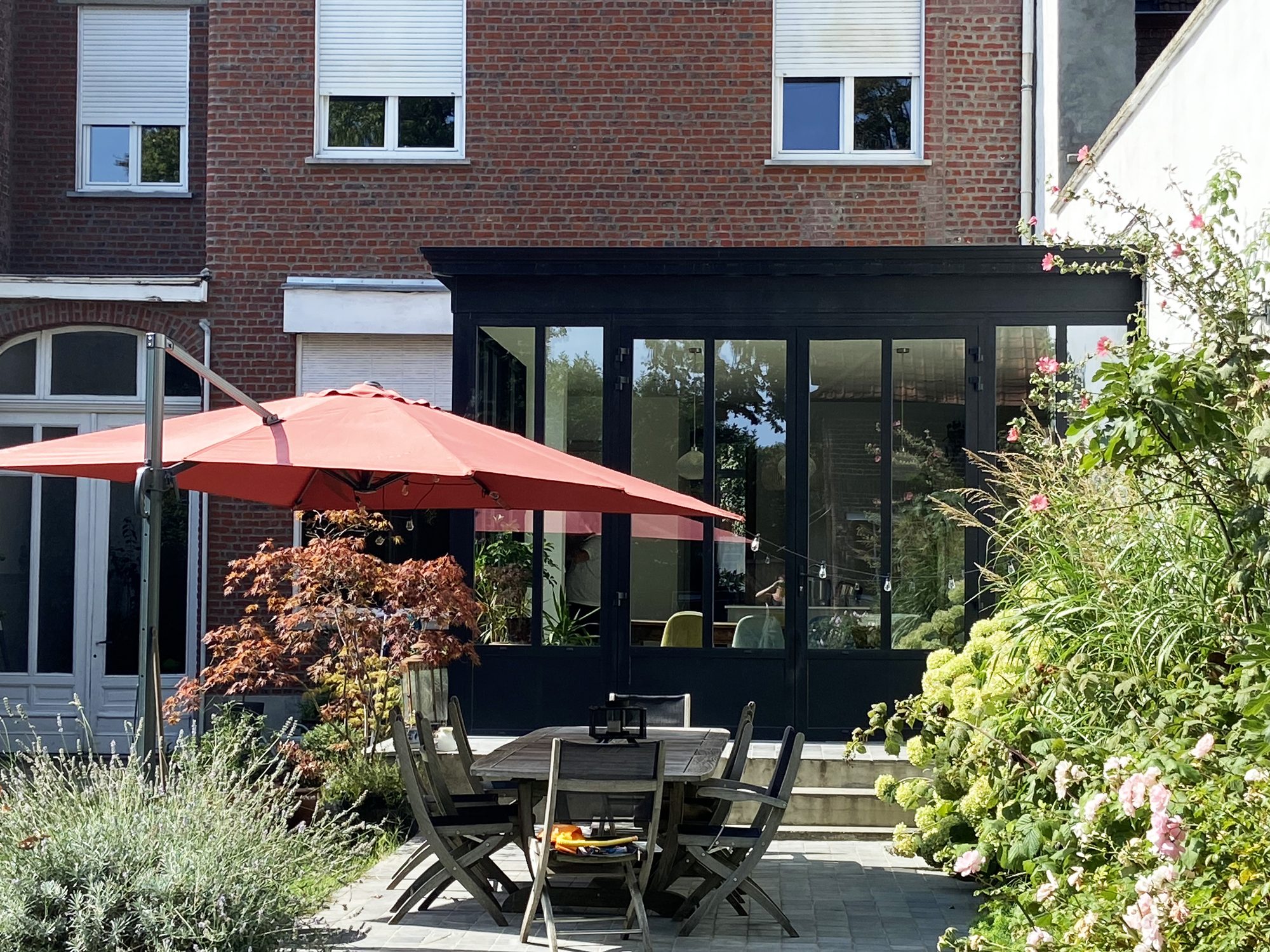 Extension de maison moderne en aluminium