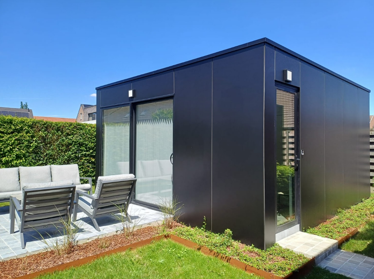 Bureau de jardin moderne