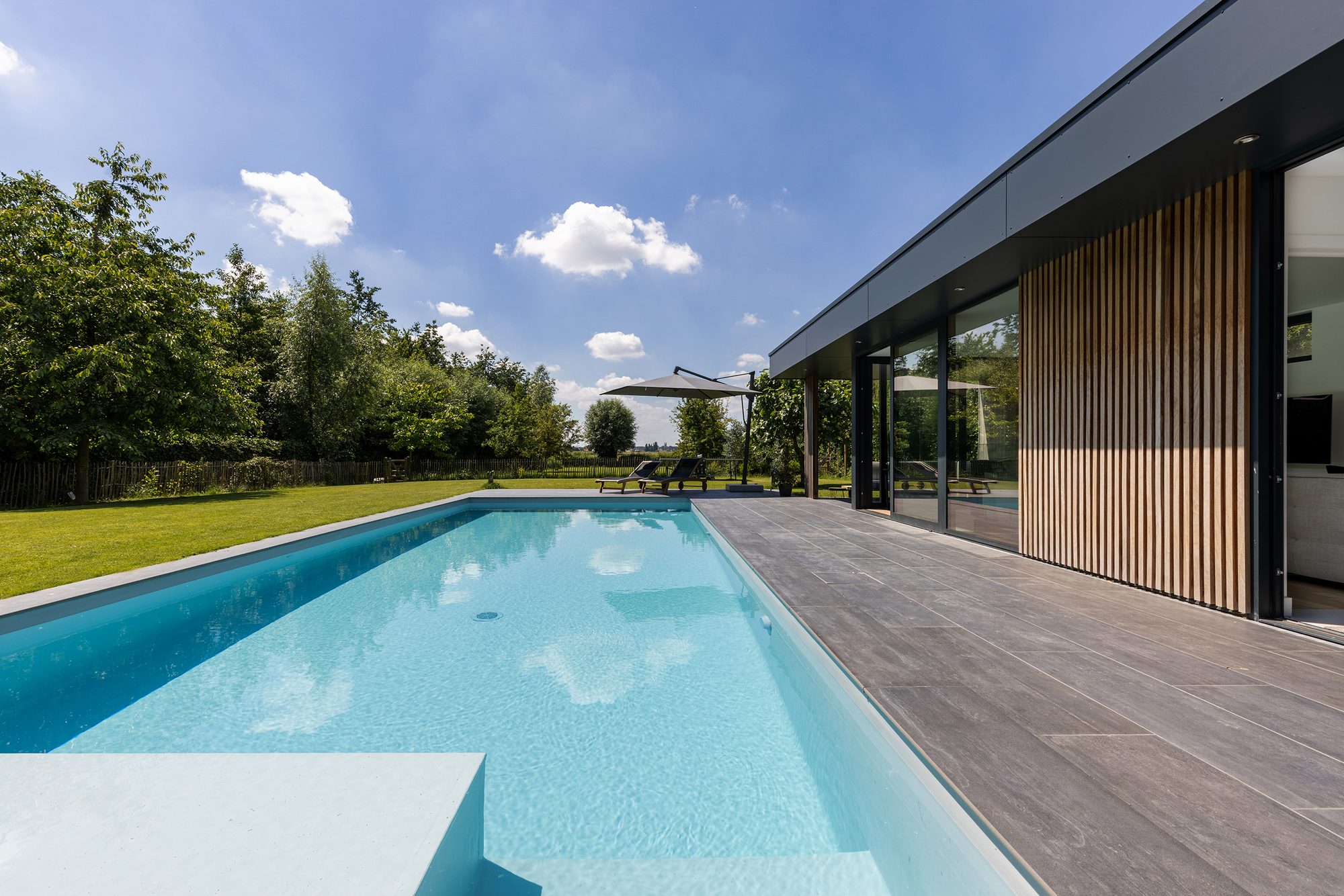 Abri de piscine