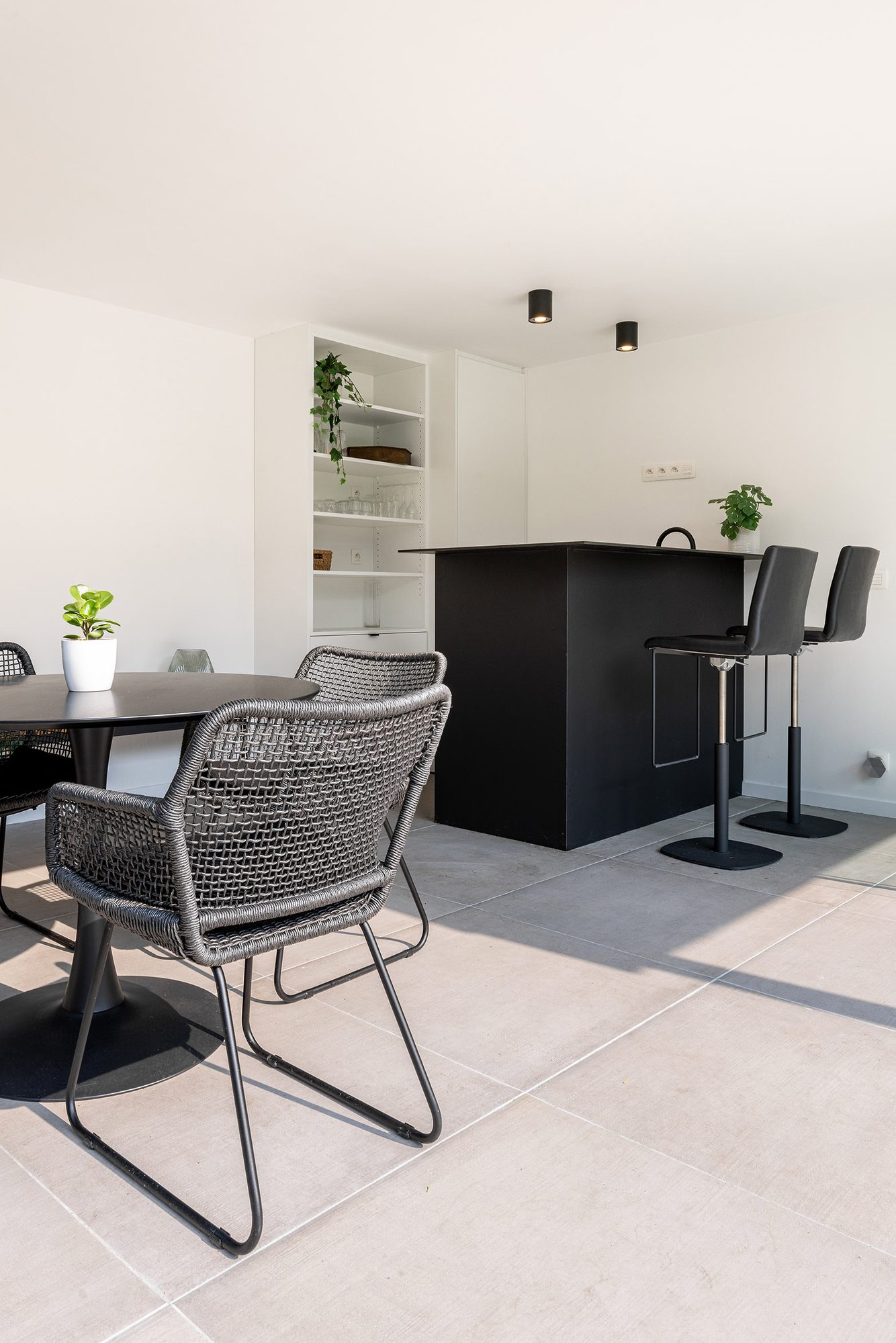 Ingerichte poolhouse