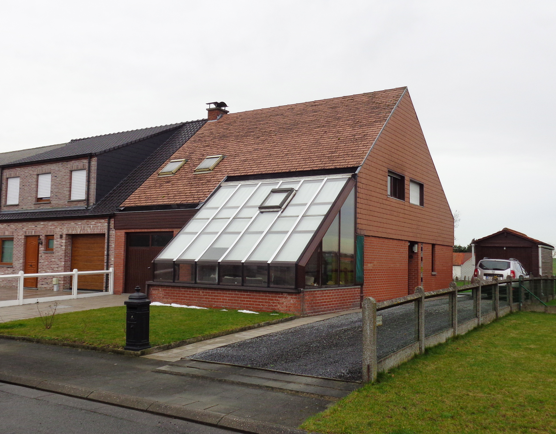 Oude veranda voor renovatie